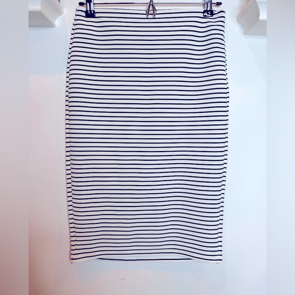 Forever 21 Dresses & Skirts - NWOT Forever 21 striped Pencil Skirt